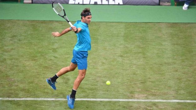 federer-stuttgart-2018-wednesday2-678x381